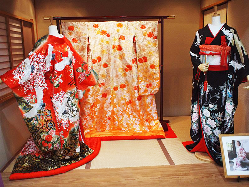 結婚式場の運営